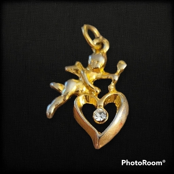 VTG 1970s Dainty Cupid Cherub Heart Pendant Charm - Picture 1 of 3